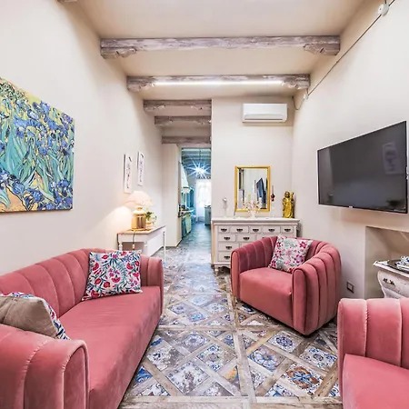 Charme E Design By Interhome Pietrasanta